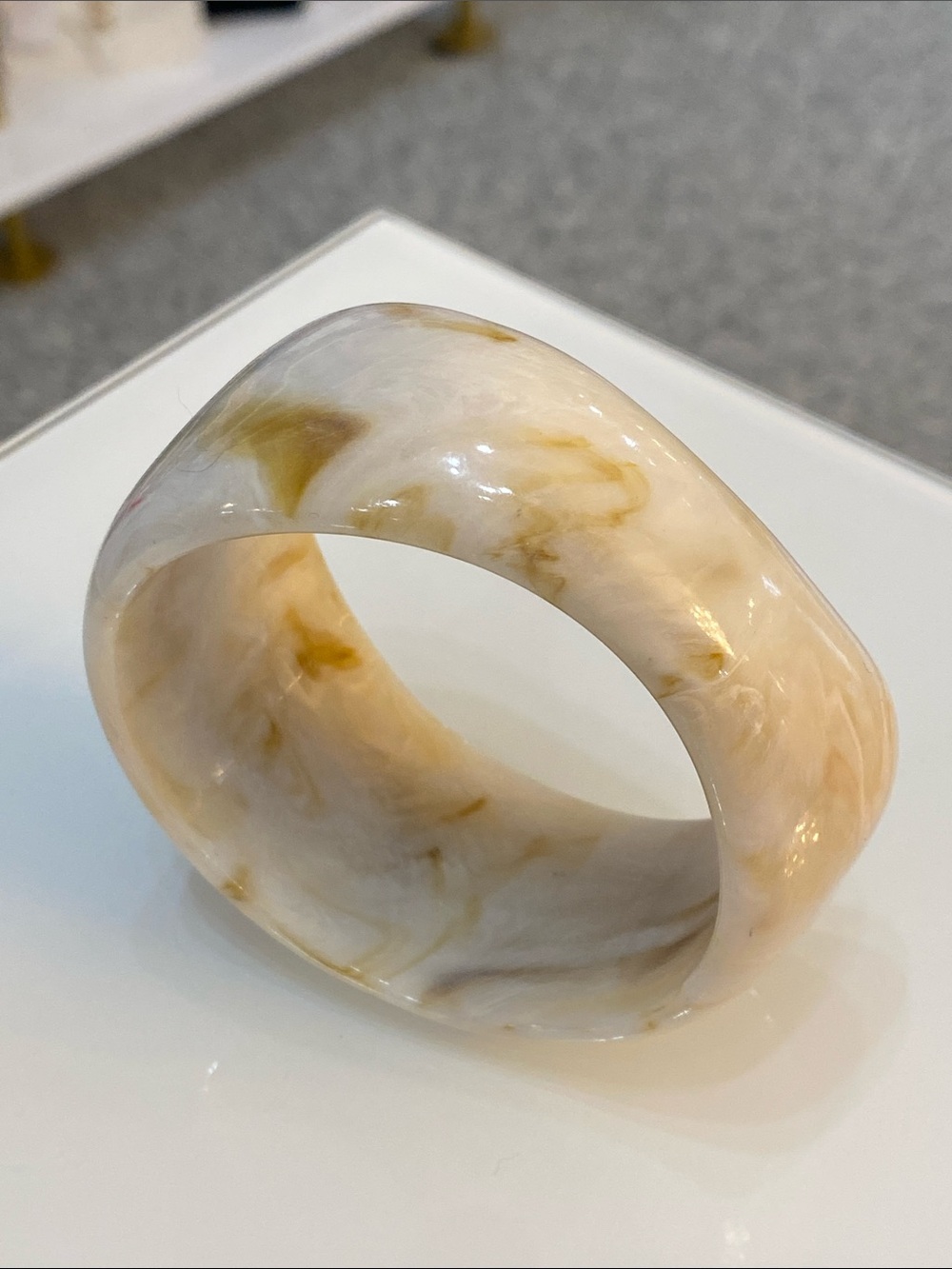 Ivory Resin Bangle with Red Cabochon Accent - Picture 3 of 7